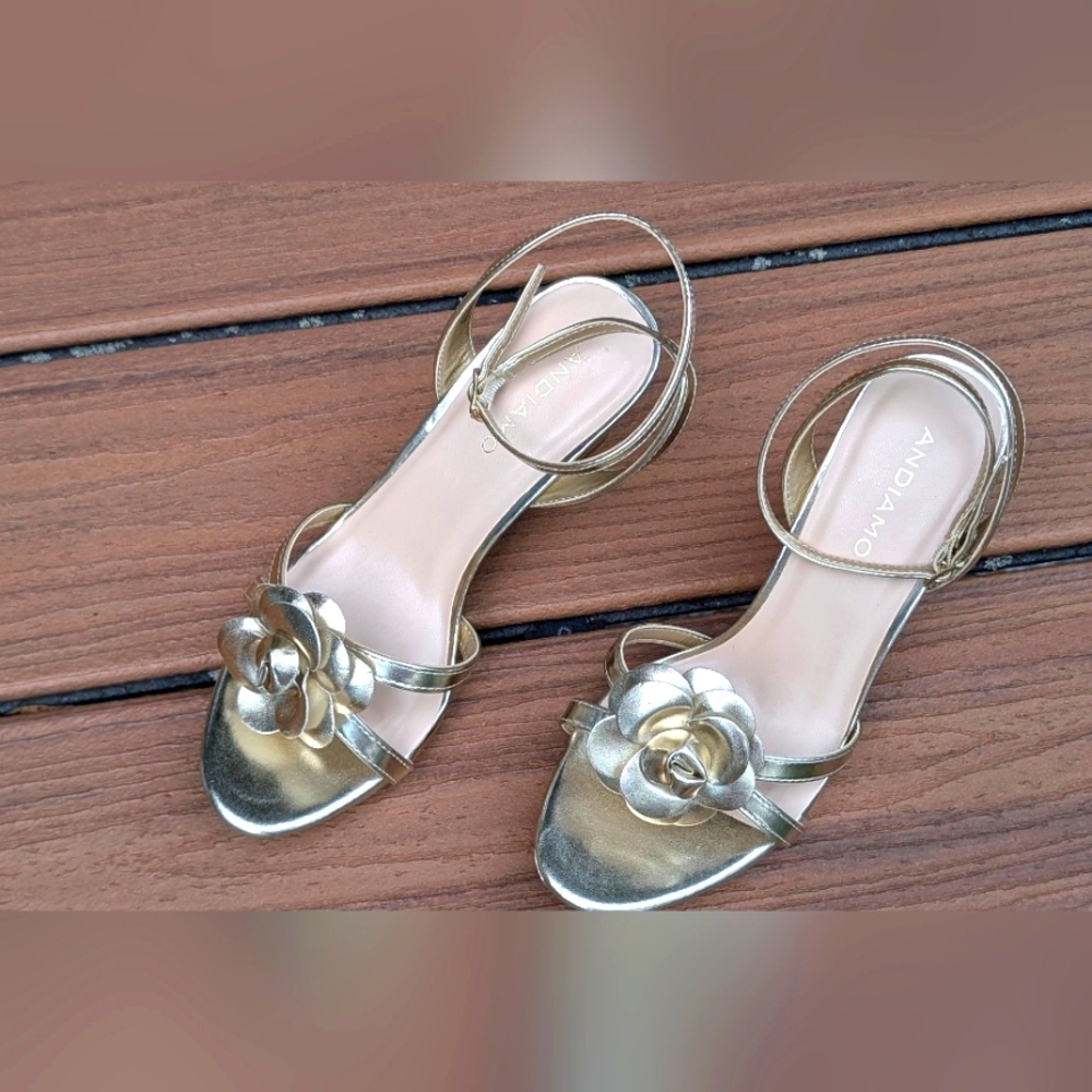 Andiamo Gold Women Strappy Heels with Floral Detail Size 7 NWOT. - Picture 5 of 7
